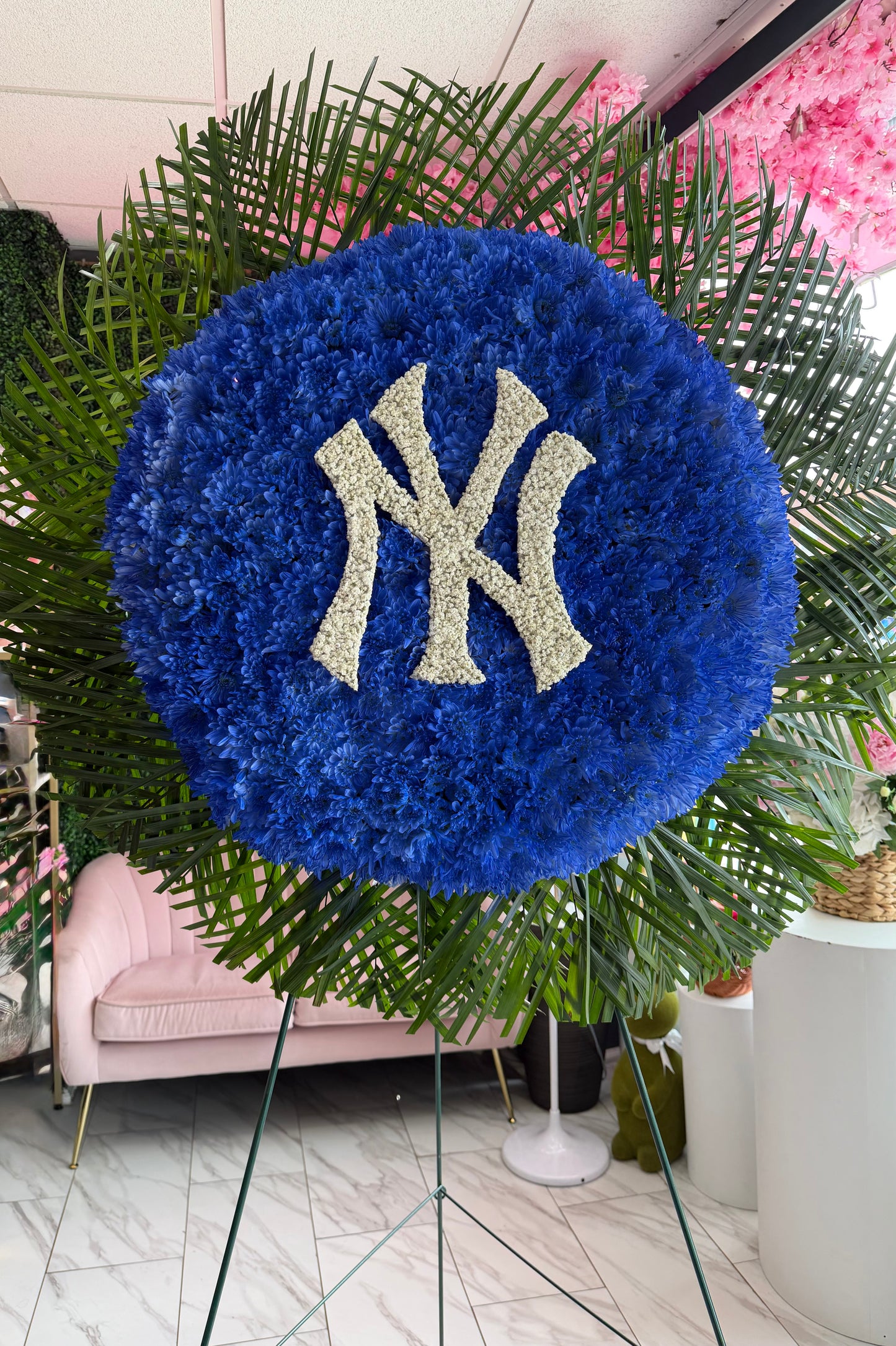 New York Yankees Tribute Standing Spray