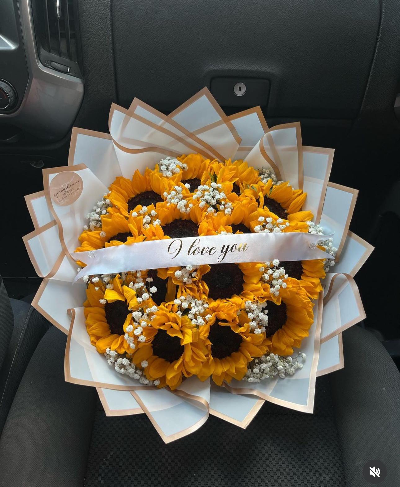 Sunflower Lover