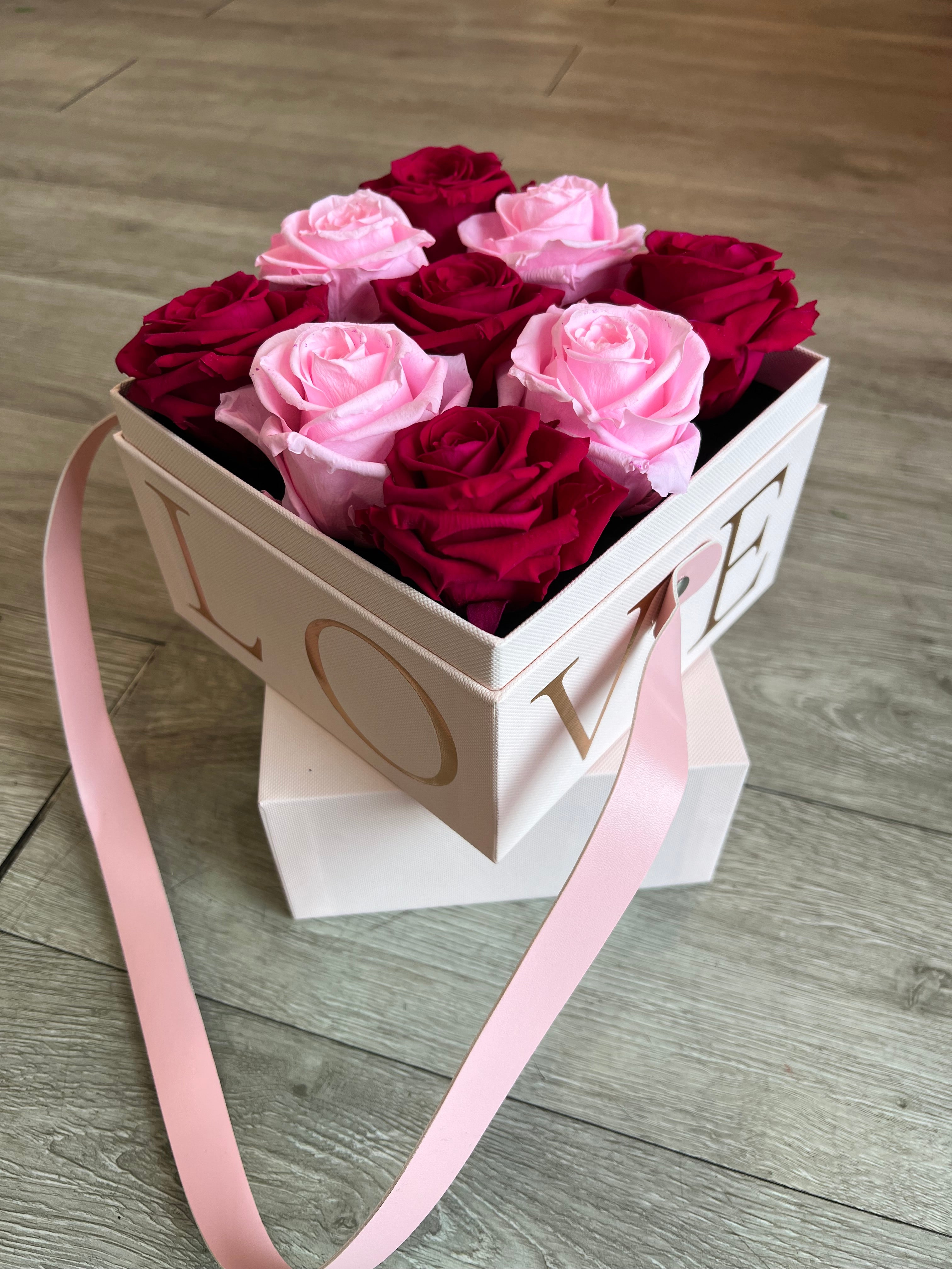 Forever Roses – Rhoslyn Florist