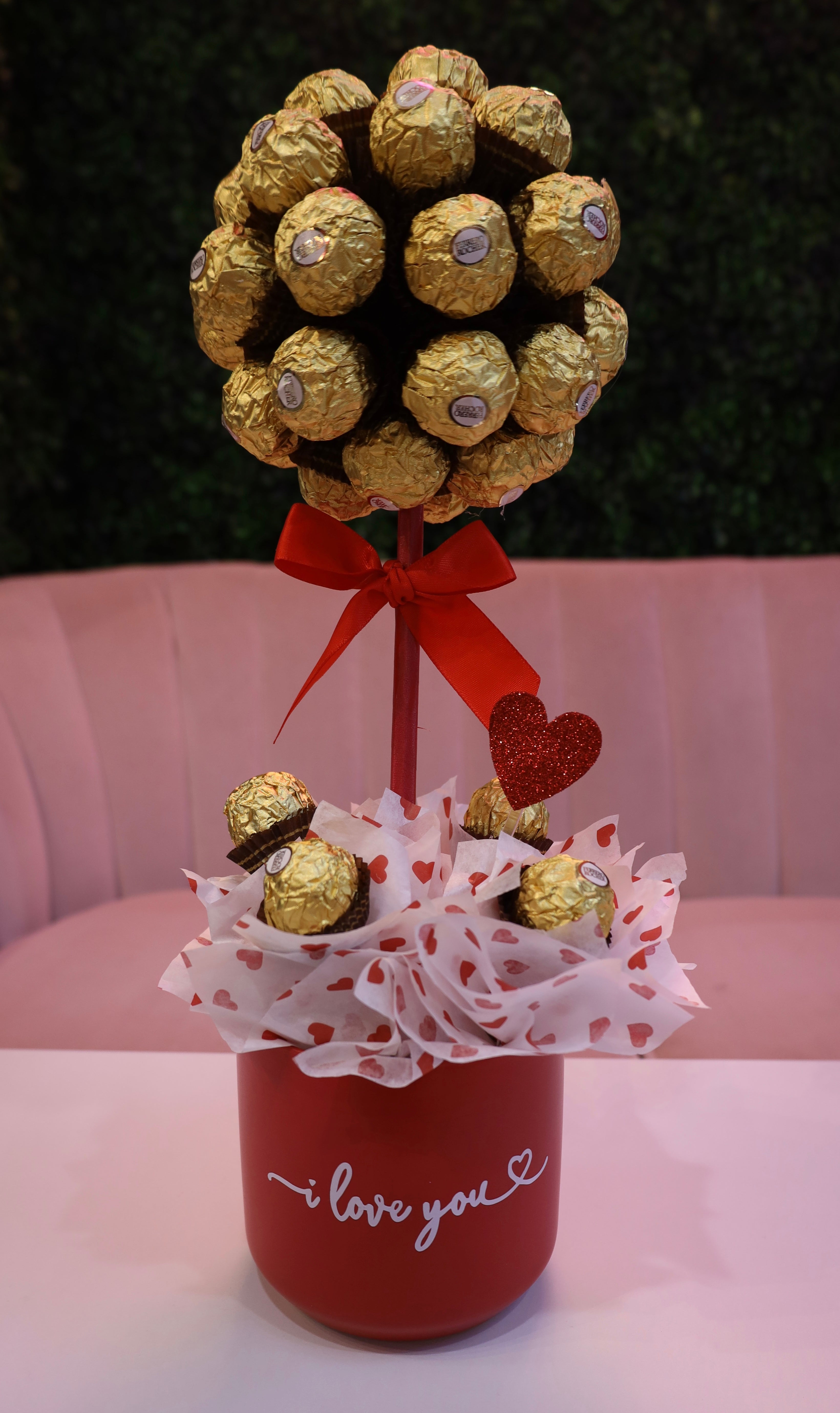 Decor Using Rochelle Chocolates Chocolates – Rhoslyn Florist