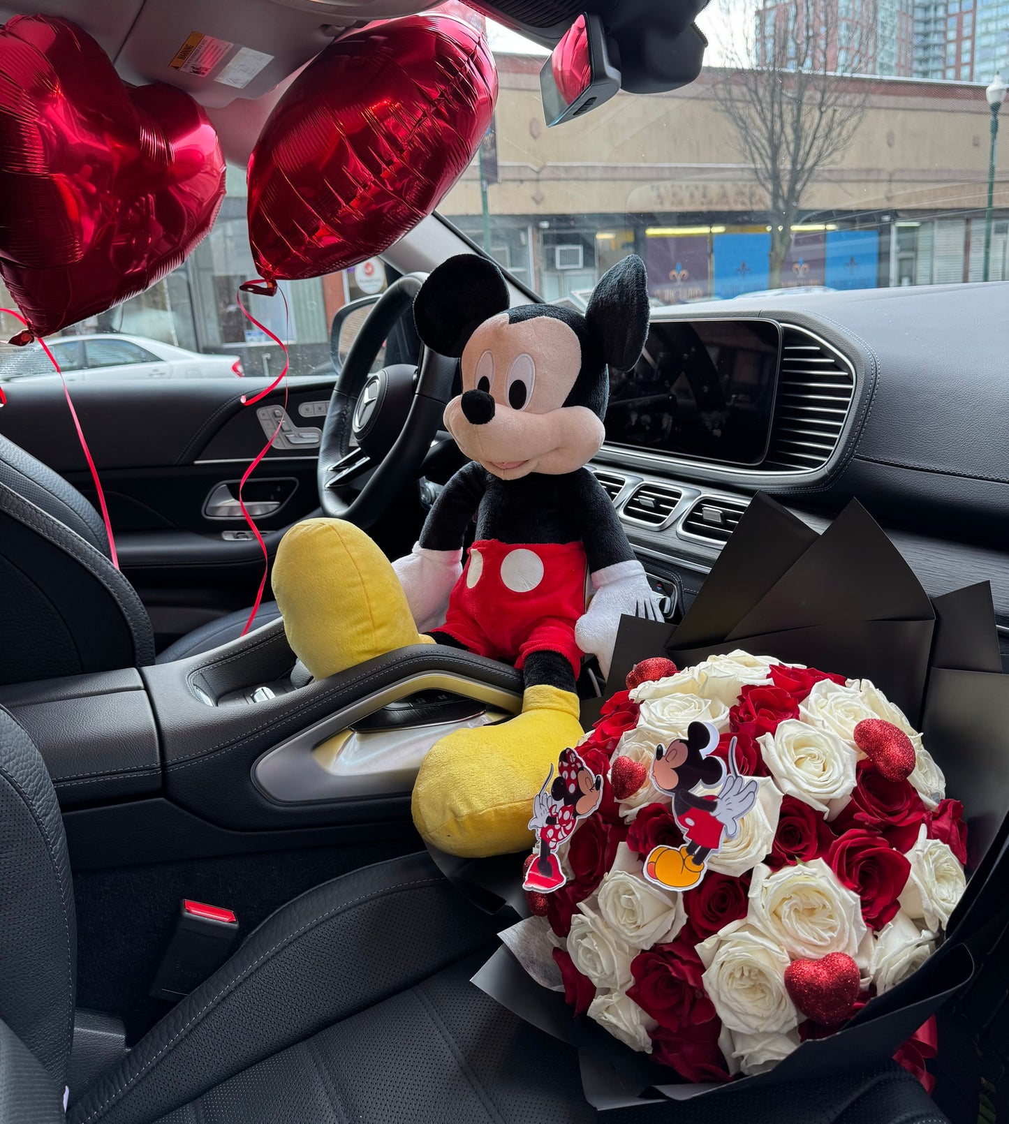 Feel The Love Ramo Buchon